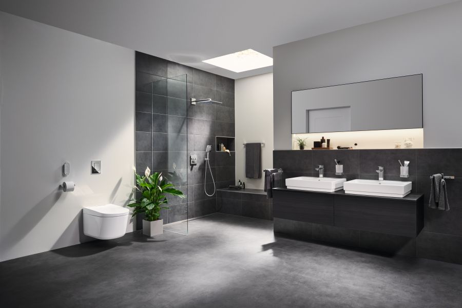 Ryzí hygiena: GROHE uvádí na trh novou základní sprchovou toaletu GROHE Sensia Pro 